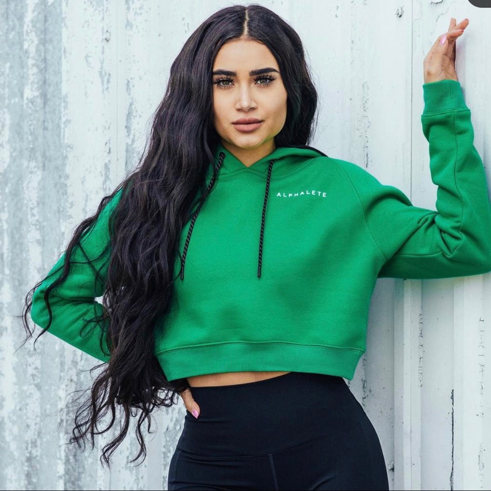NEW ALPHALETE CROPPED HOODIE SIZE S